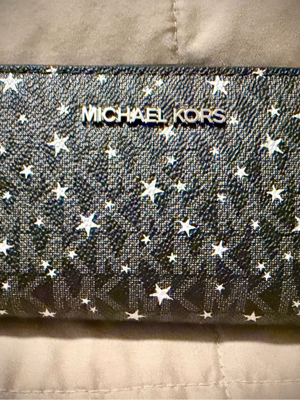 Michael Kors Black Star-Print Arden Leather Satchel with matching wallet - Picture 10 of 13